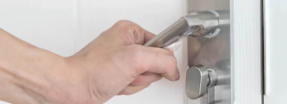 Expert Garage Door Opener Repair and Installation in Longueuil, QC