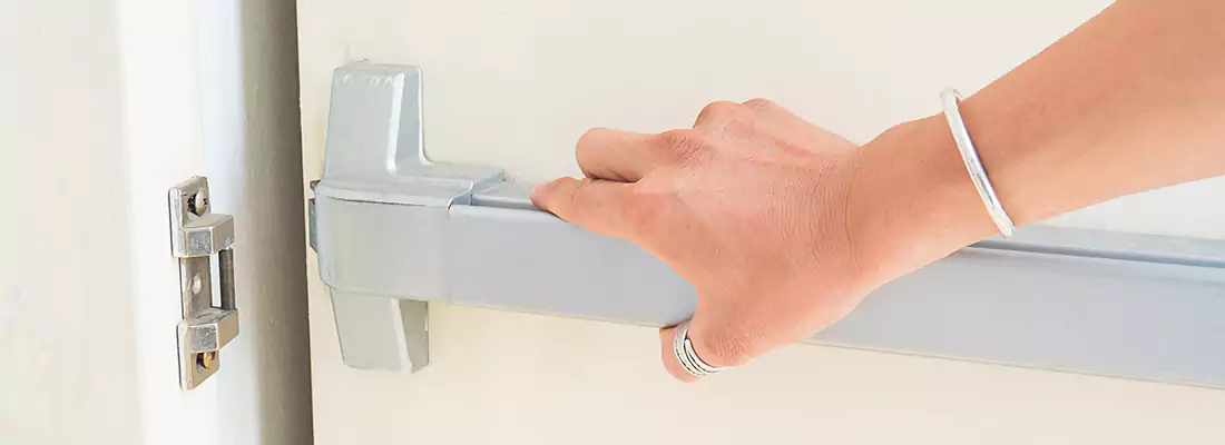 Fast and Affordable Door Panic Bar Installation in Longueuil, QC