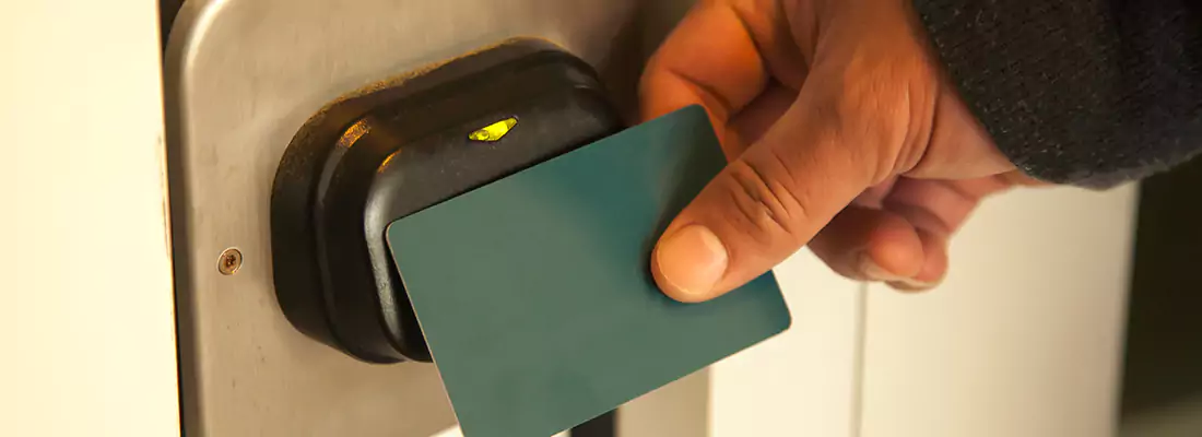 How Card Lock Readers Enhance Security in Longueuil, QC?
